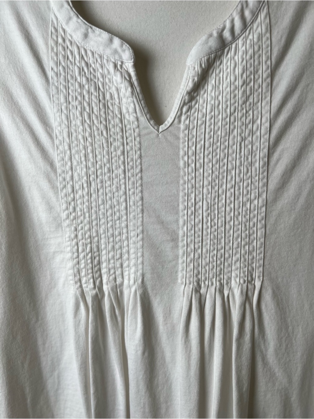 Coldwater Creek women’s XL V-neck sleeveless white top - Picture 2 of 6